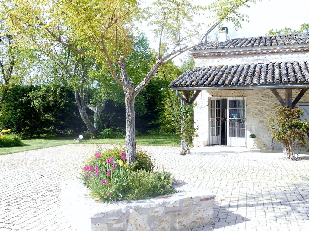 빌뇌브-쉬르-로트 Le Colombier B&B 외부 사진