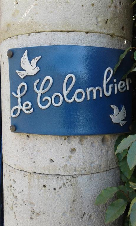 빌뇌브-쉬르-로트 Le Colombier B&B 외부 사진